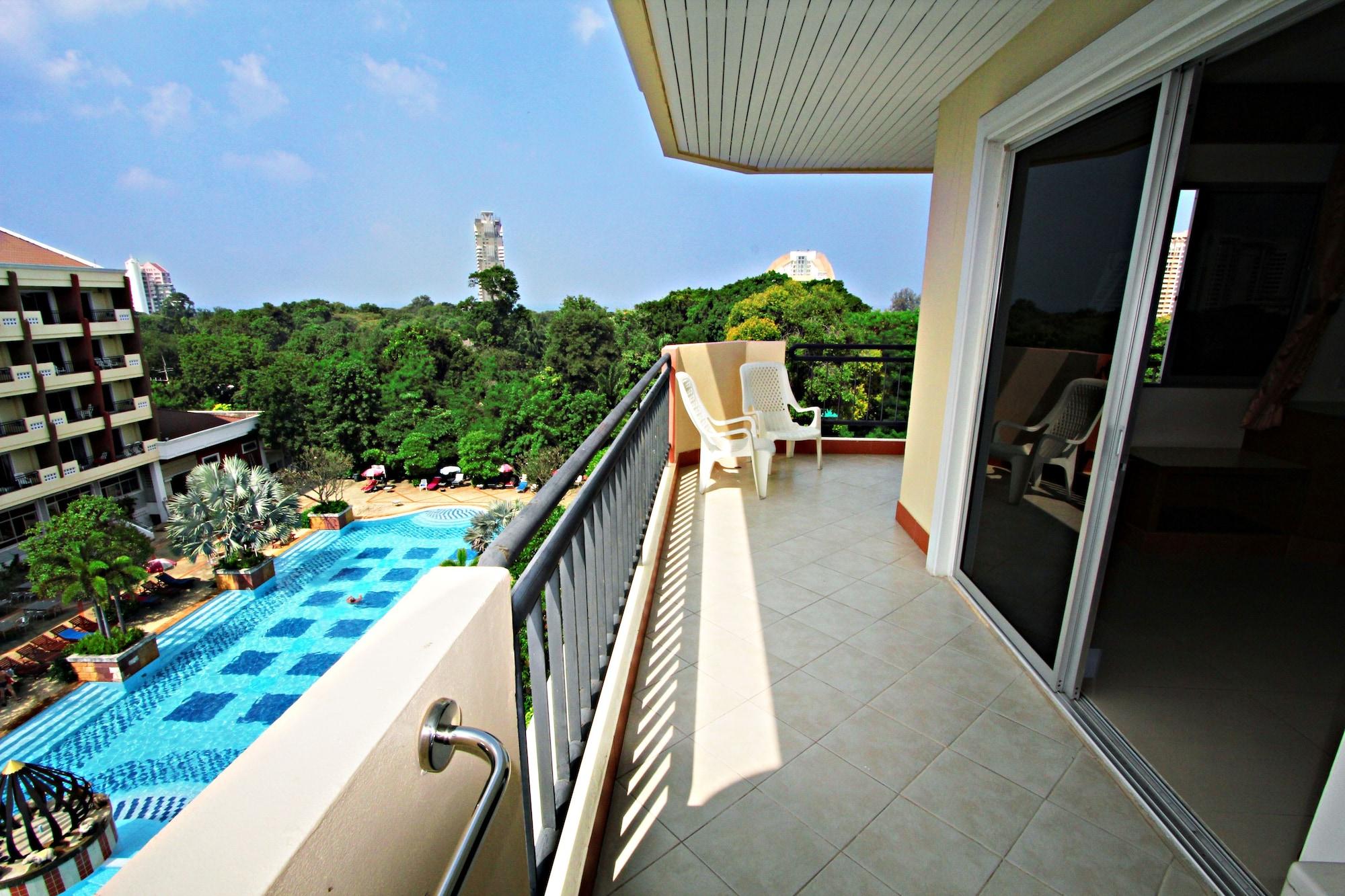 Lek Villa Pattaya Luaran gambar