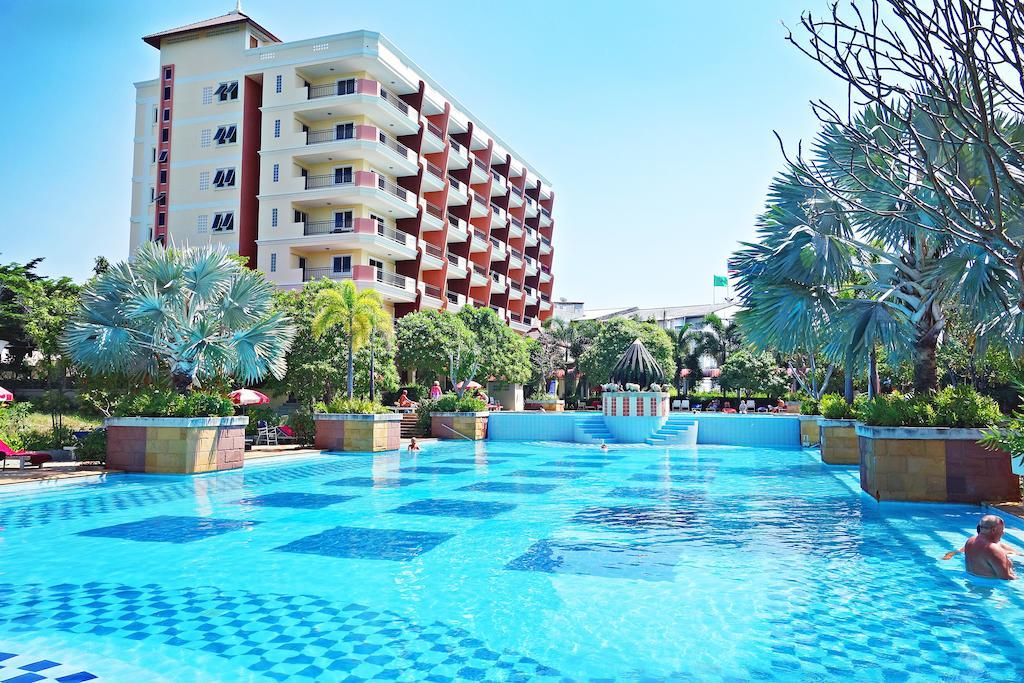 Lek Villa Pattaya Luaran gambar